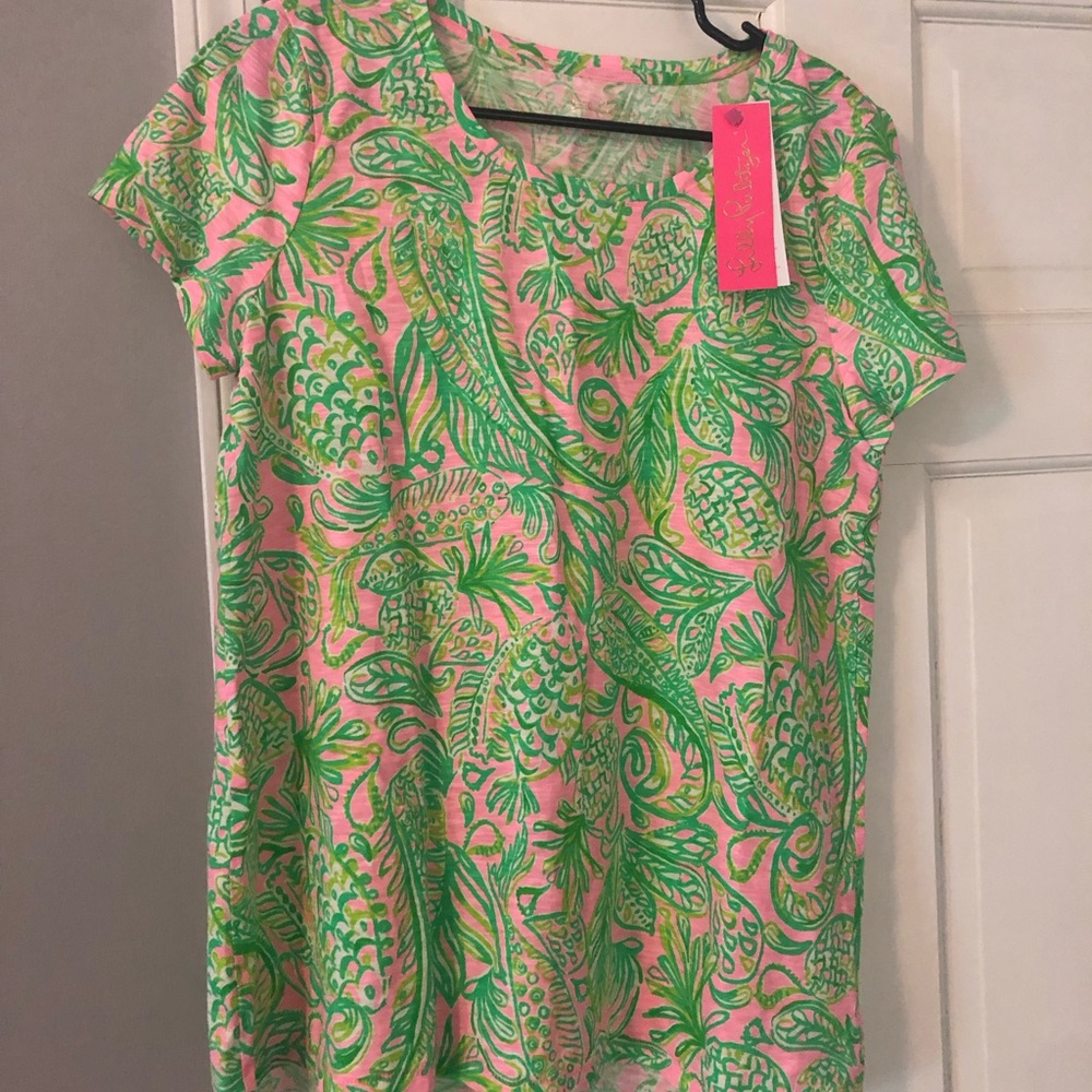 NWT Lily Pulitzer tshirt size medium